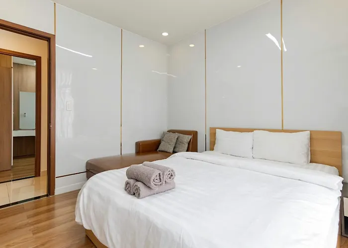Spacious 4Br Apat At Saigon Centre With Pool, Supermarket, View