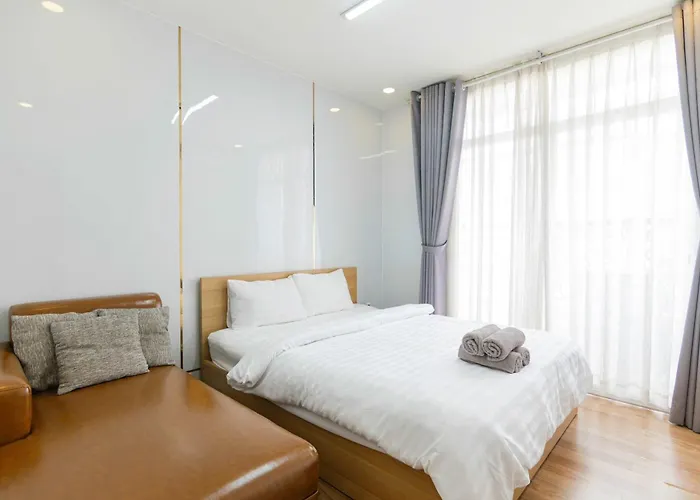 Spacious 4Br Apat At Saigon Centre With Pool, Supermarket, View