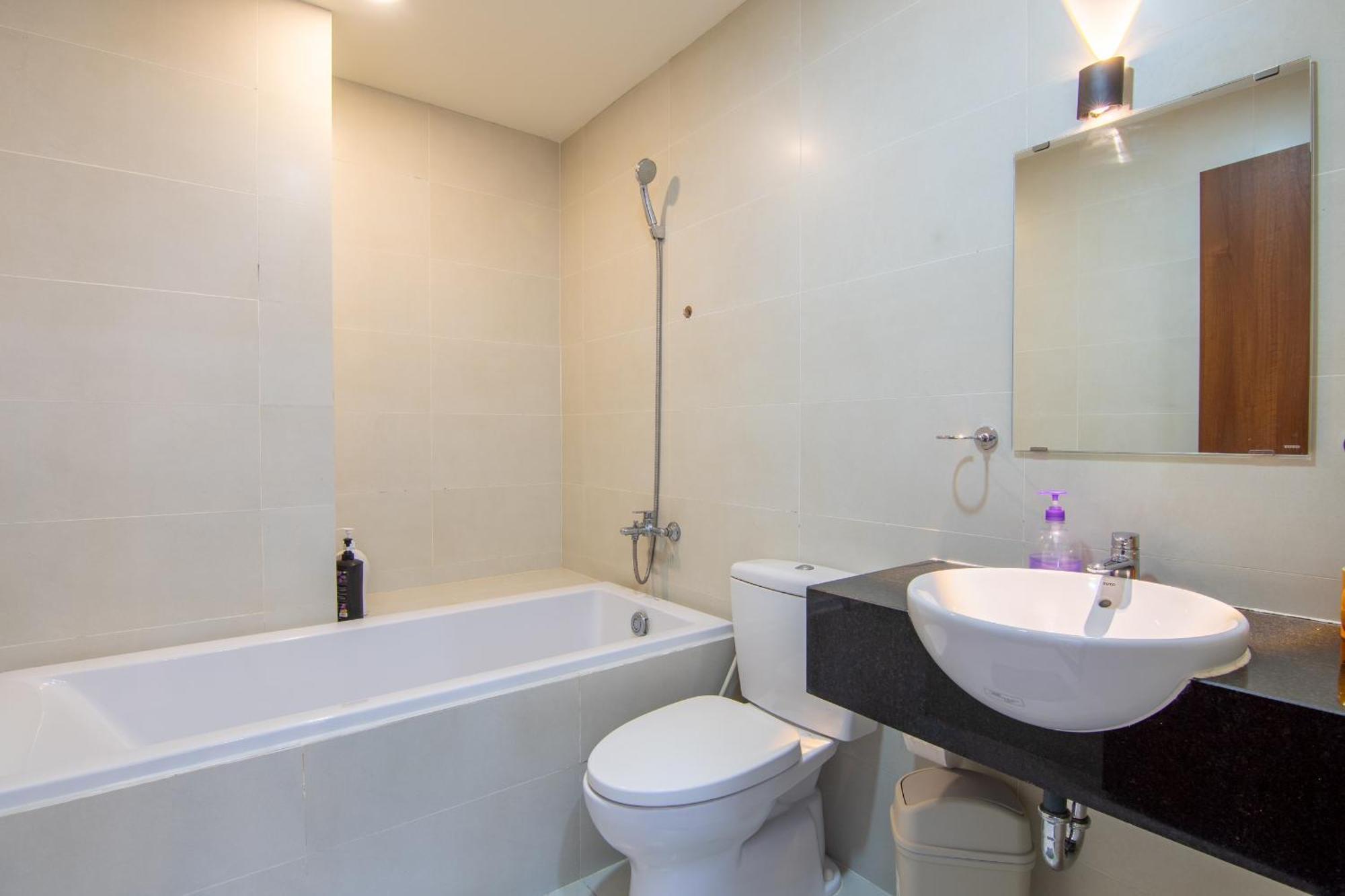 Spacious 4br Apat At Saigon Centre With Pool, Supermarket, View *