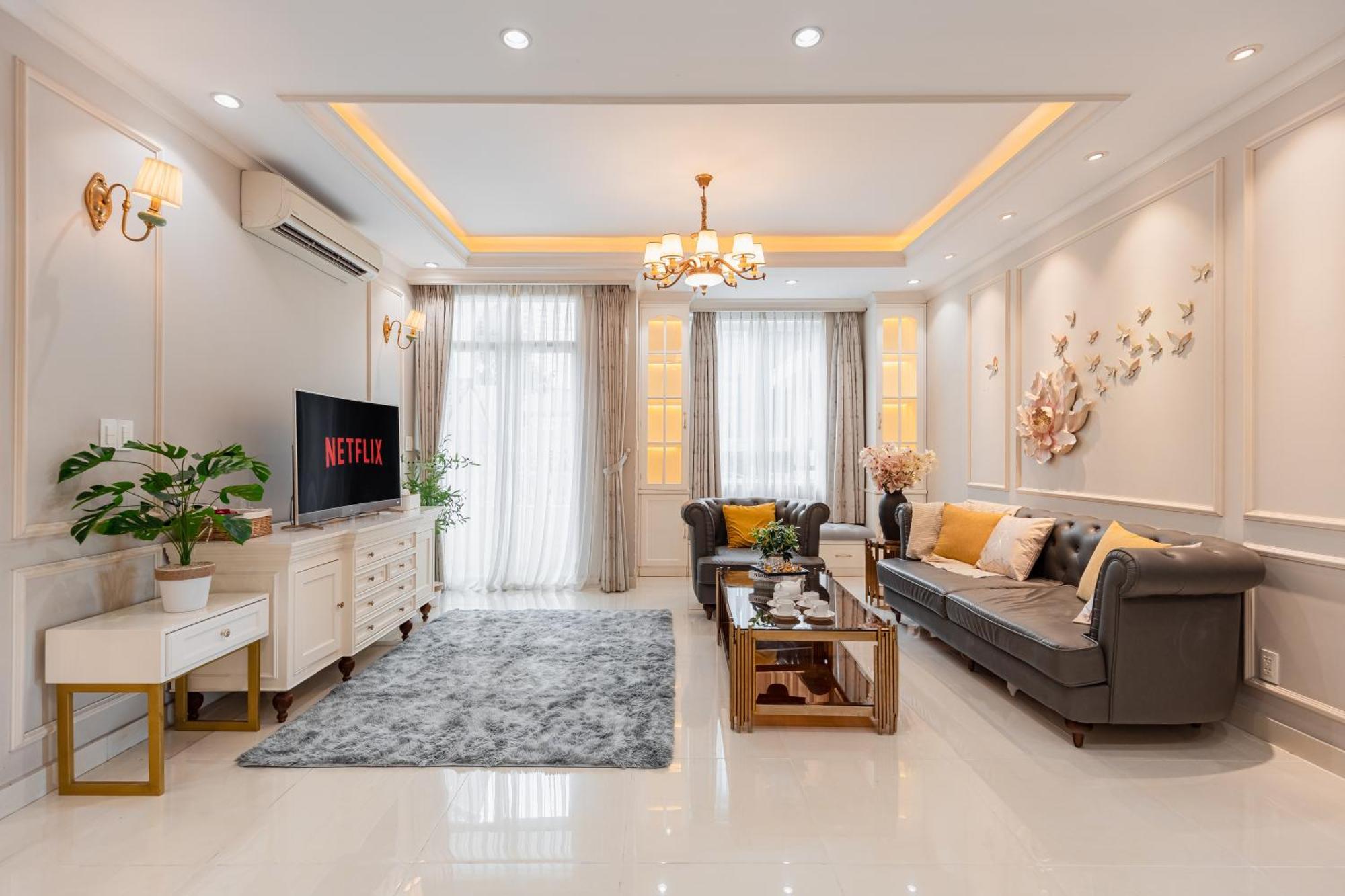 Spacious 4br Apat At Saigon Centre With Pool, Supermarket, View * Ho Chi Minh City