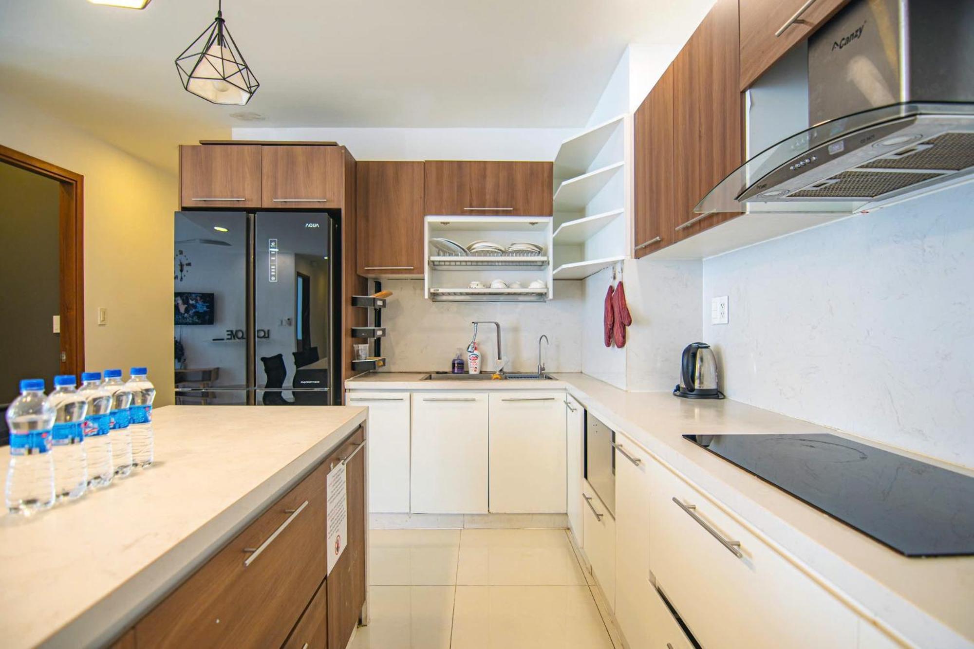 Apartment Spacious 4br Apat At Saigon Centre With Pool, Supermarket, View