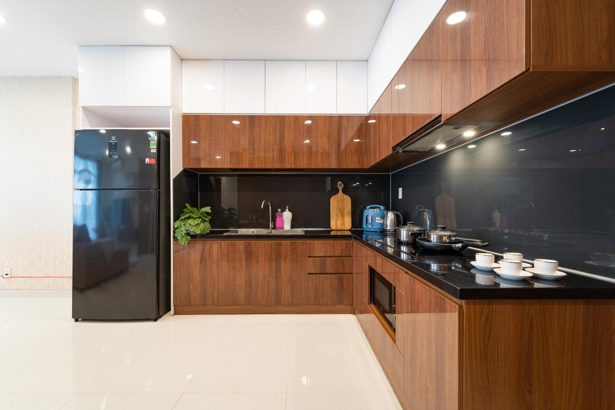 Apartment Spacious 4br Apat At Saigon Centre With Pool, Supermarket, View *