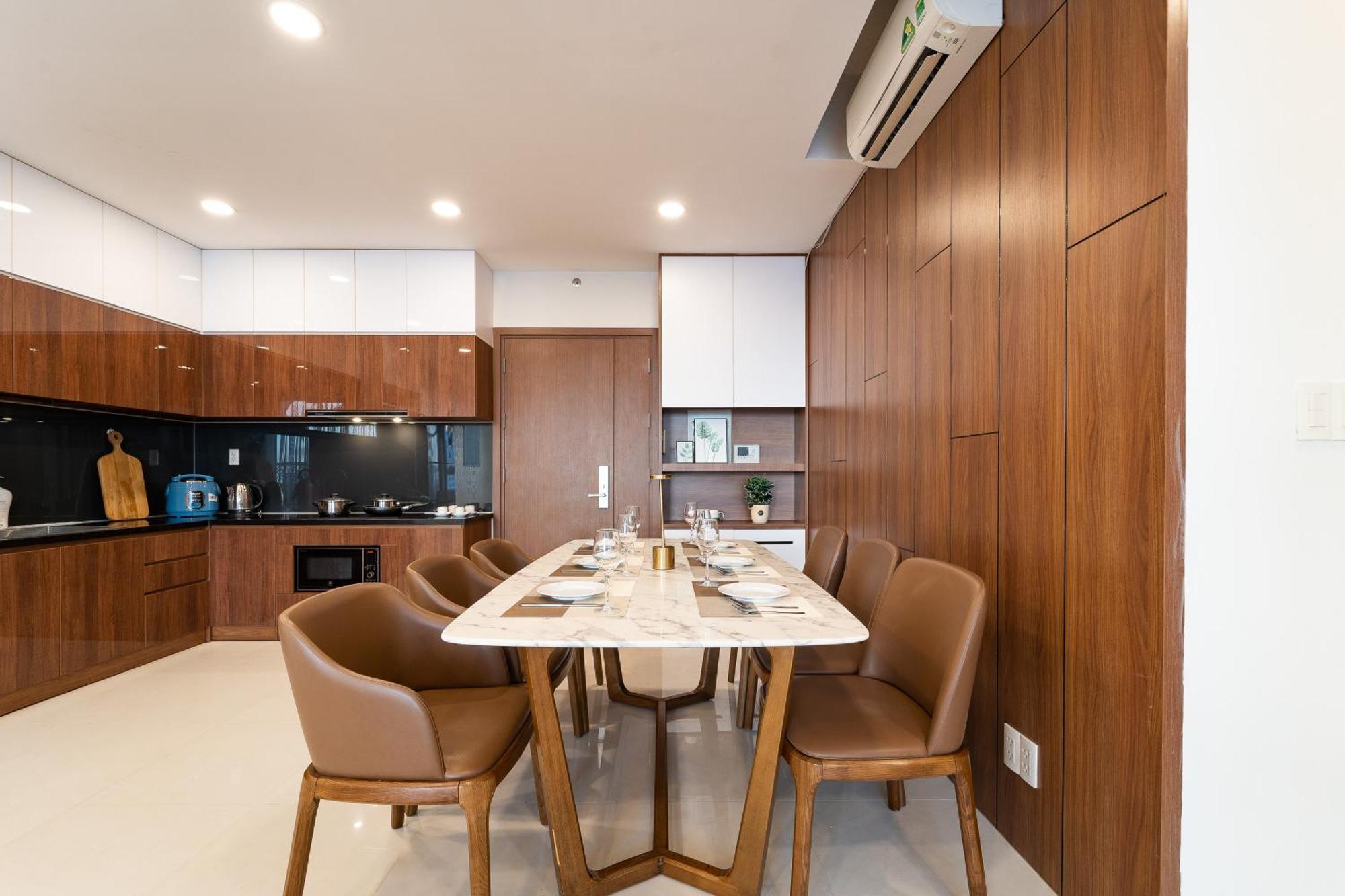 Spacious 4br Apat At Saigon Centre With Pool, Supermarket, View Apartment